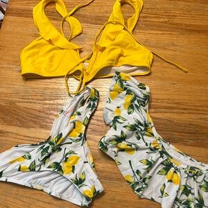 Cabana del sol bikini.  With lemon print.